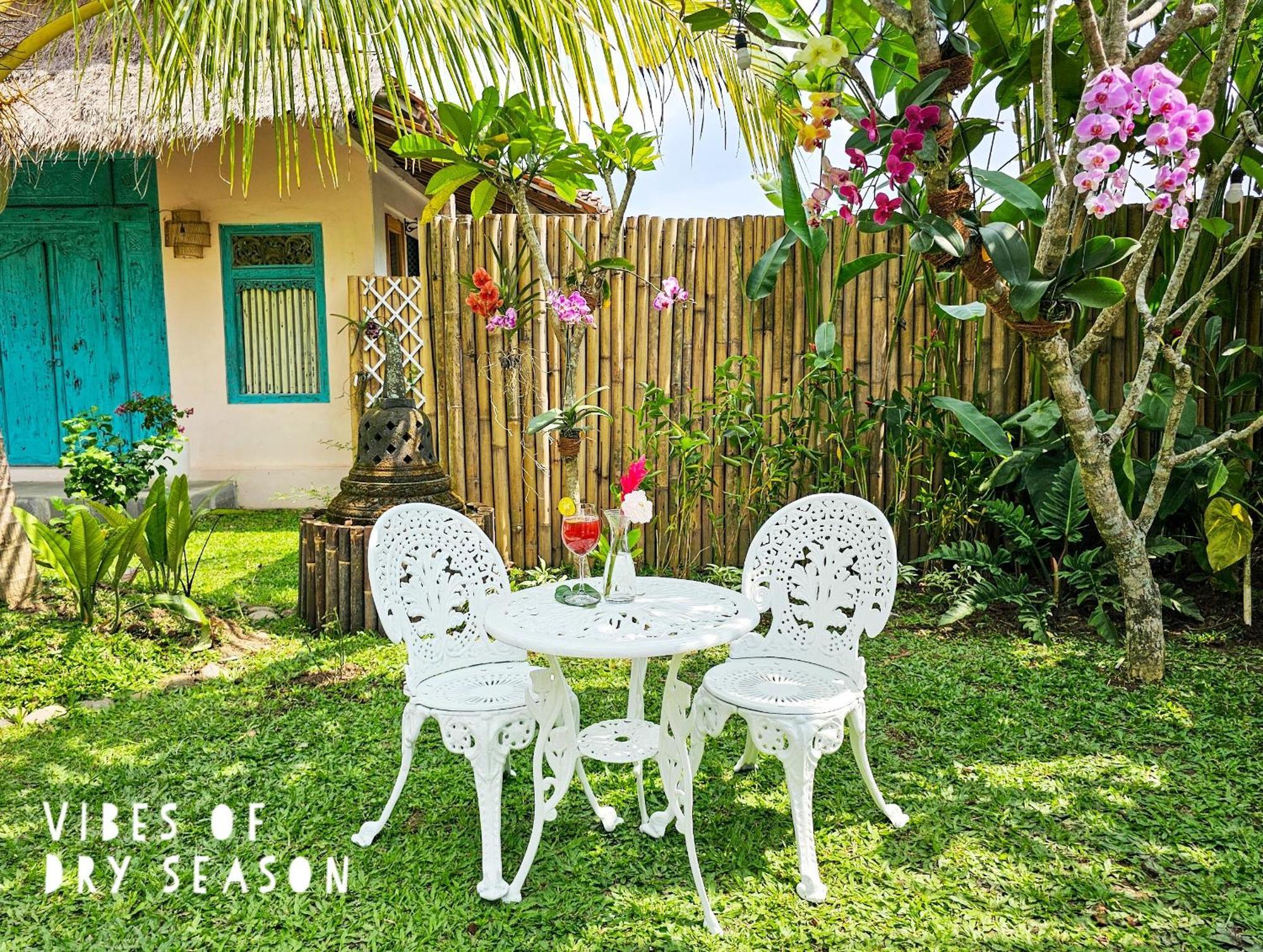 Janur Bungalow Magelang Luaran gambar