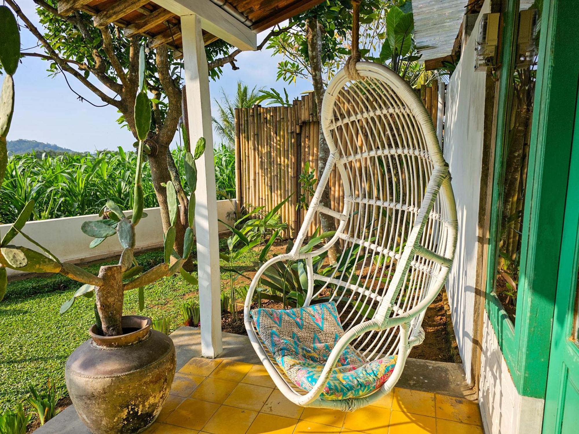 Janur Bungalow Magelang Luaran gambar